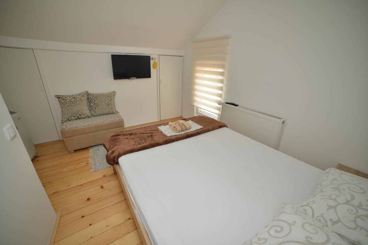 Apartmani Mv Užice Esterno foto
