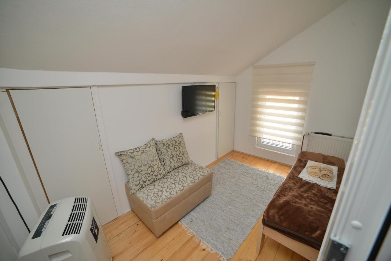 Apartmani Mv Užice Esterno foto